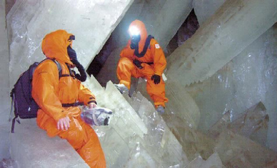 Cave of Crystals in Mexico. - Mexico, Crystals, Caves, Longpost