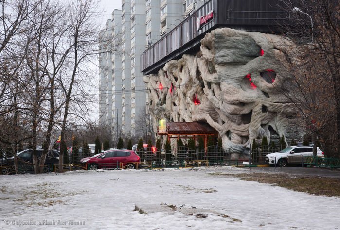 Pyaterochka for fans of the cult of Cthulhu - Architecture, Pyaterochka, Cthulhu, Textile workers, Moscow, Ren TV, Longpost