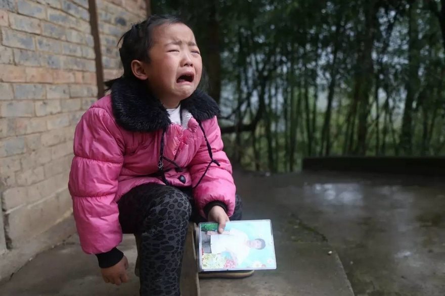 Photo story about a 5-year-old girl who takes care of her grandmother and great-grandmother, China - China, Upbringing, Children, Longpost