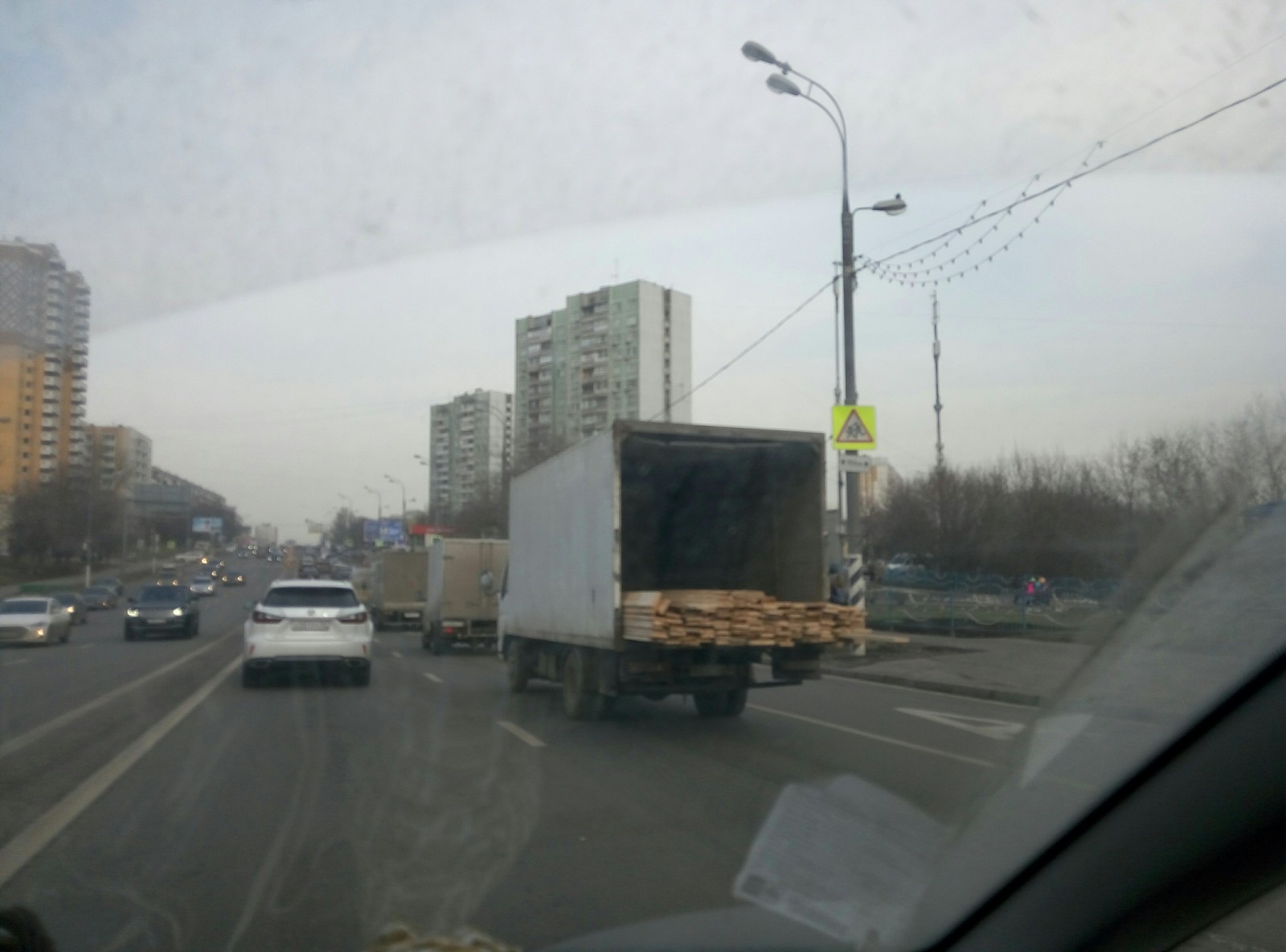 Reminds me of a movie... - My, Destination, Safety, Darwin Prize, Road, Car, Moscow, Carelessness, Road accident