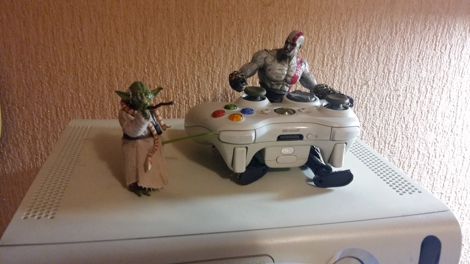 Small installation - My, Kratos, Yoda, Xbox 360, Installation