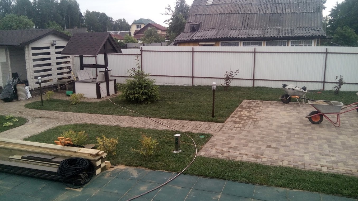 Landscaping turnkey lawn, plants - My, Paving stones, Building, Beautification, Landscape design, Dacha, Saint Petersburg, Lawn, Flowers, Longpost