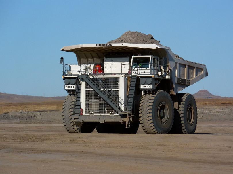 How mining dump trucks are assembled - Liebherr, Quarry equipment, Video, Longpost, Truck