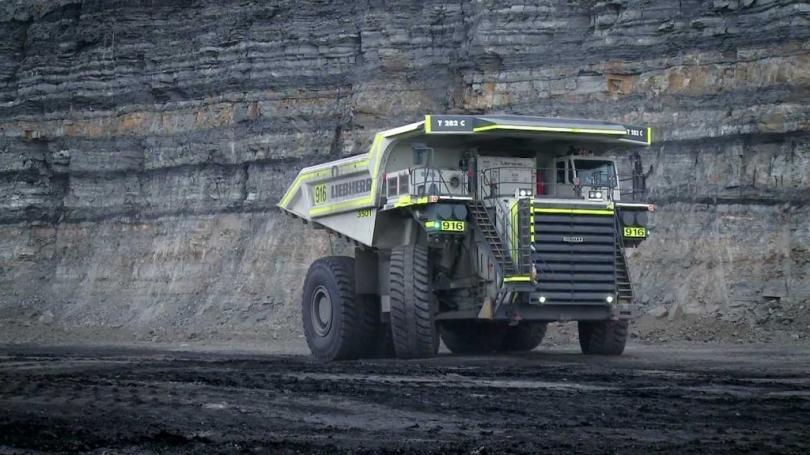 How mining dump trucks are assembled - Liebherr, Quarry equipment, Video, Longpost, Truck