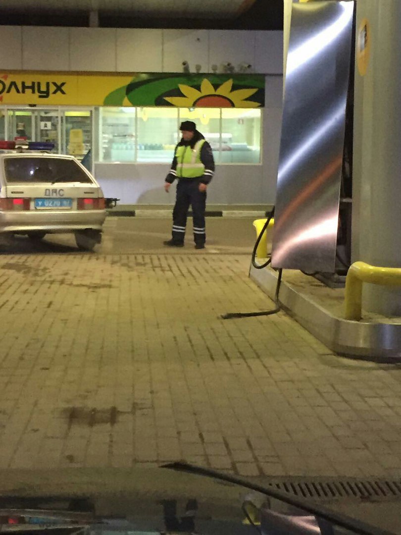 DPS tore off the hose at the gas station - DPS, Refueling, Vyazma, Auto, Longpost, Rosneft, Also people