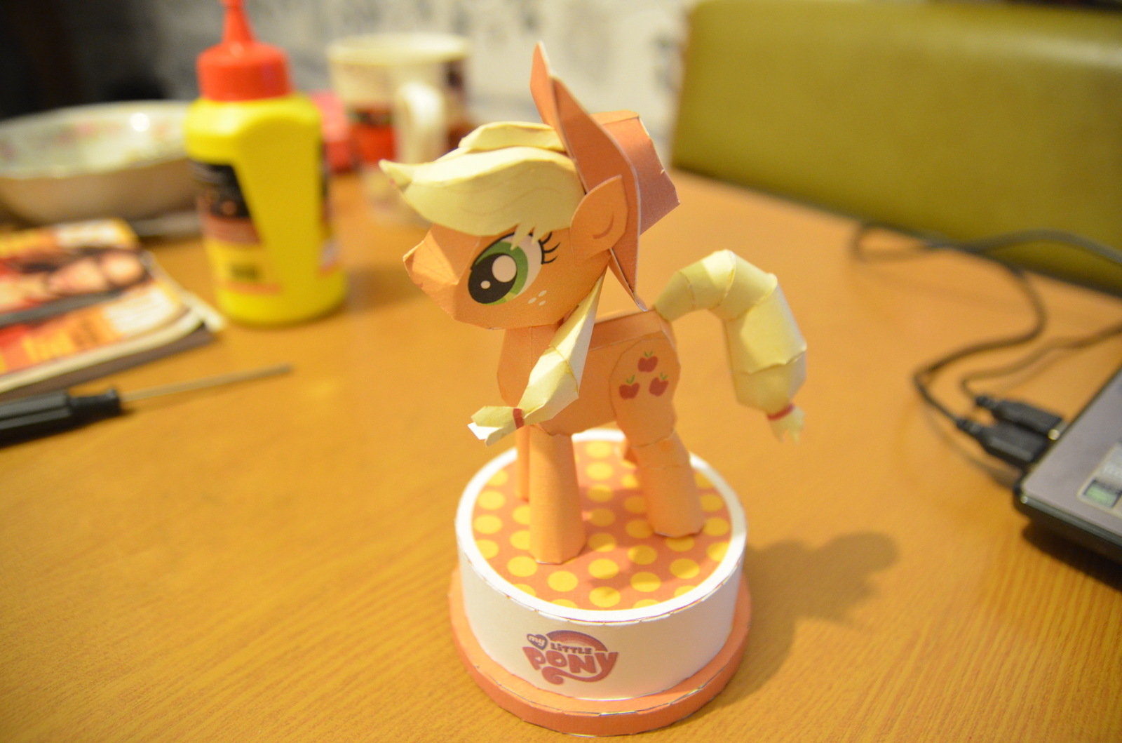 My little pony: Applejack - My, My little pony, Applejack, Papercraft, Longpost