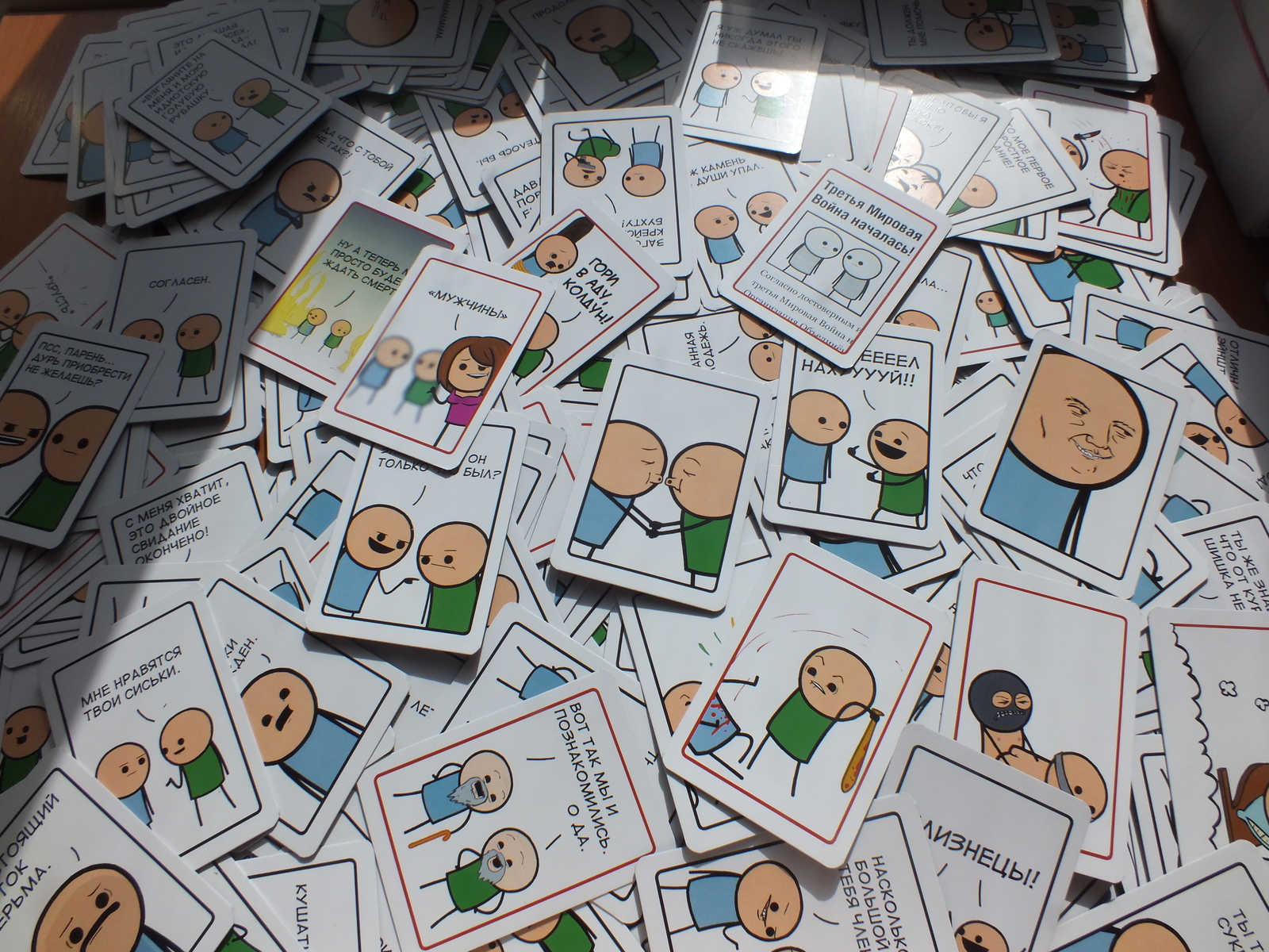 Joking Hazard с коробкой смотрится гораздо лучше! - Моё, Cyanide and Happiness, Joking Hazard, Настольные игры, Длиннопост