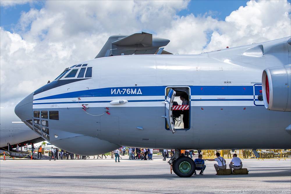 What's inside the IL-76? - Aviation, IL-76, IL-76MD, The photo, Airplane, Longpost