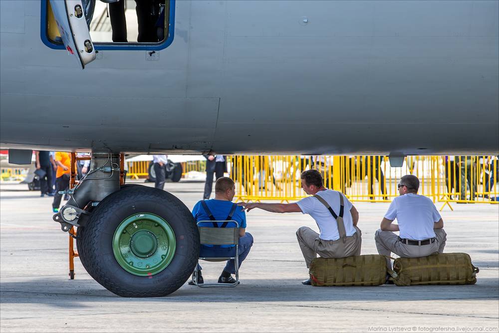 What's inside the IL-76? - Aviation, IL-76, IL-76MD, The photo, Airplane, Longpost