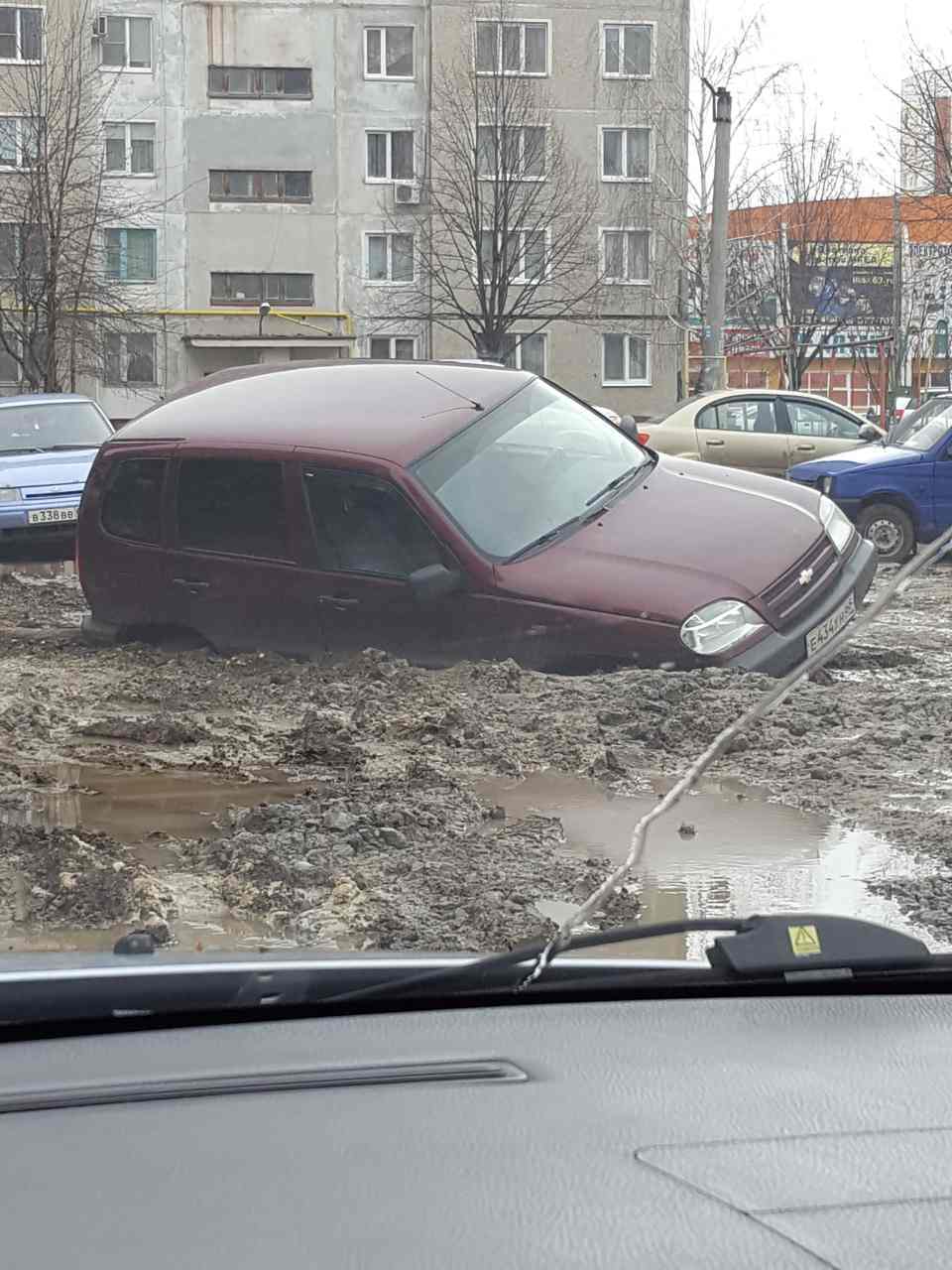 Тамбов пожирает автомобили - Моё, Авто, Грязь, Весна, Происшествие, Дорога, Тамбов