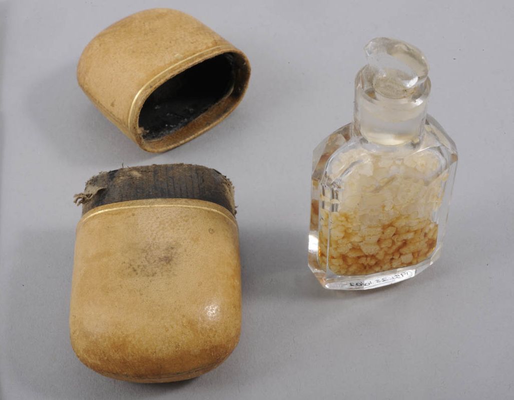 Smelling salts - , 18 century, 19th century, History of medicine, Vial, Longpost