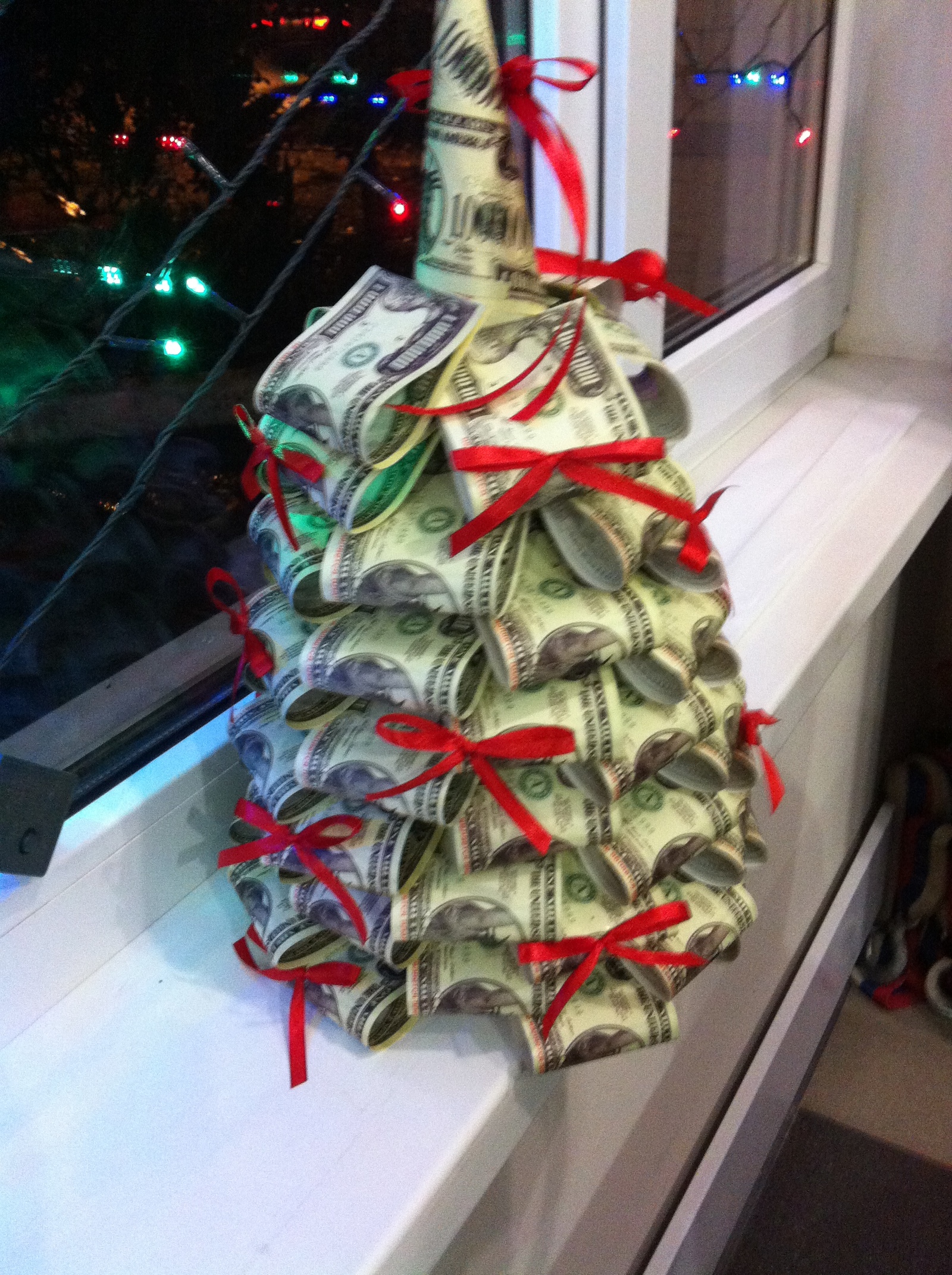 Not all Christmas trees are born in the forest. - My, Money, Currency