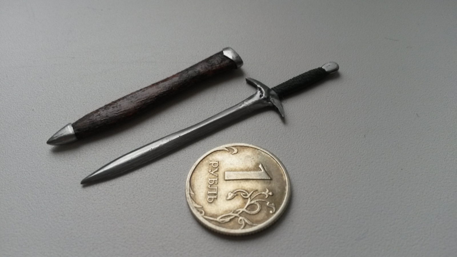 Пятничный мини-меч | Пикабу