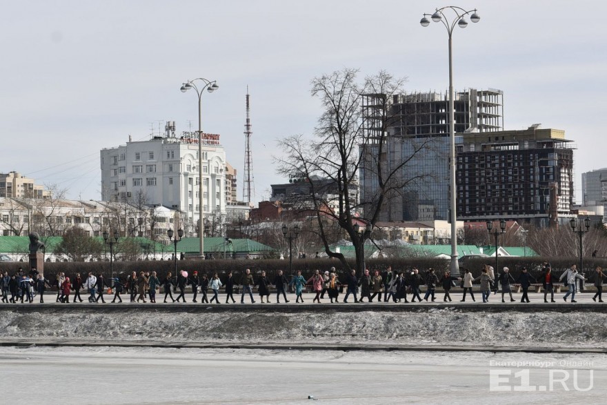 Why the Russian Orthodox Church does not like hugs - Yekaterinburg, ROC, Pond, Rally, Hugs, Good league, Longpost, cat