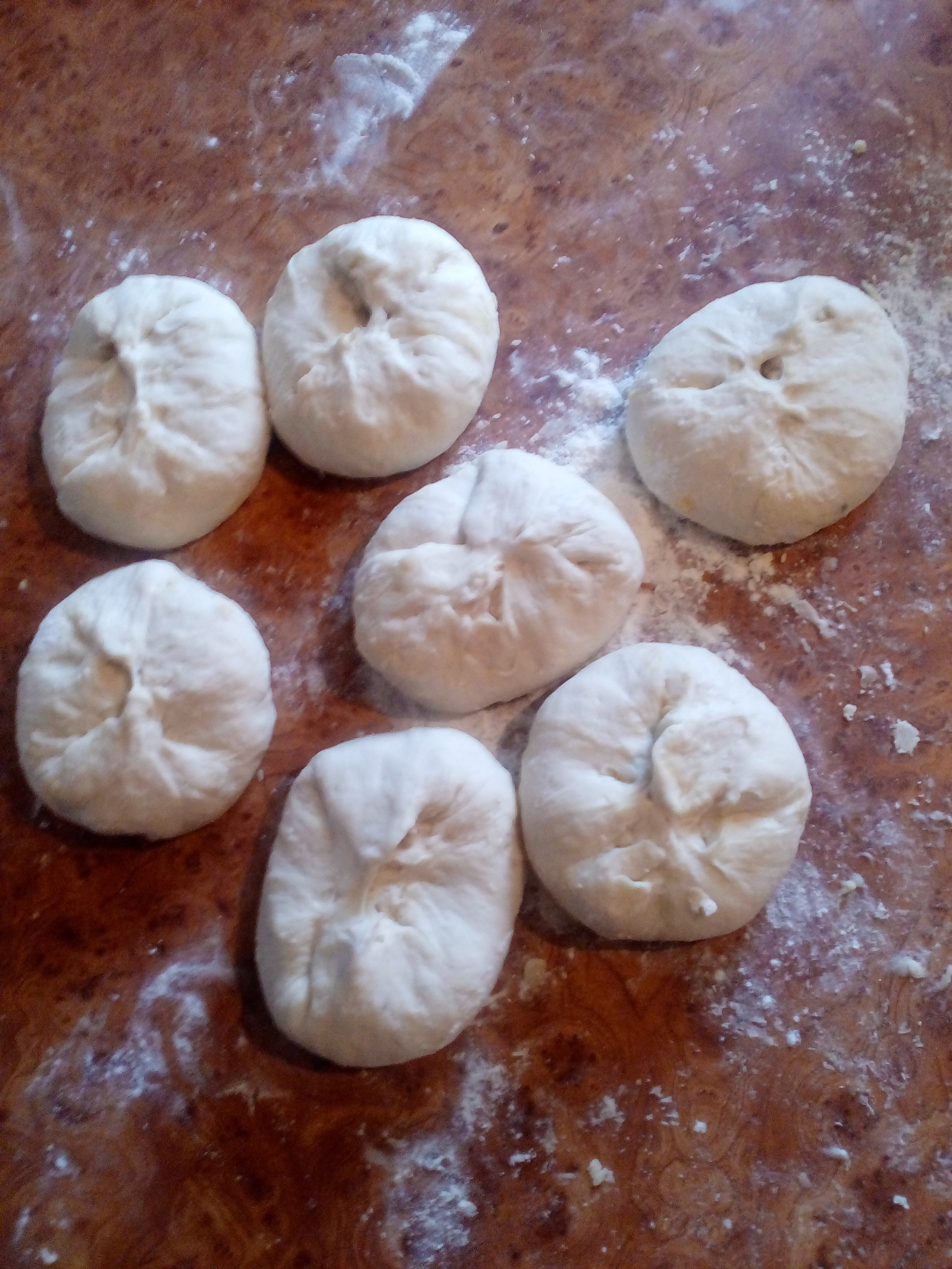 Dumplings with pea filling and garlic - My, Pampushkas, Peas, Food, Kitchen, Omnomnom, Bakery products, Dough, Longpost