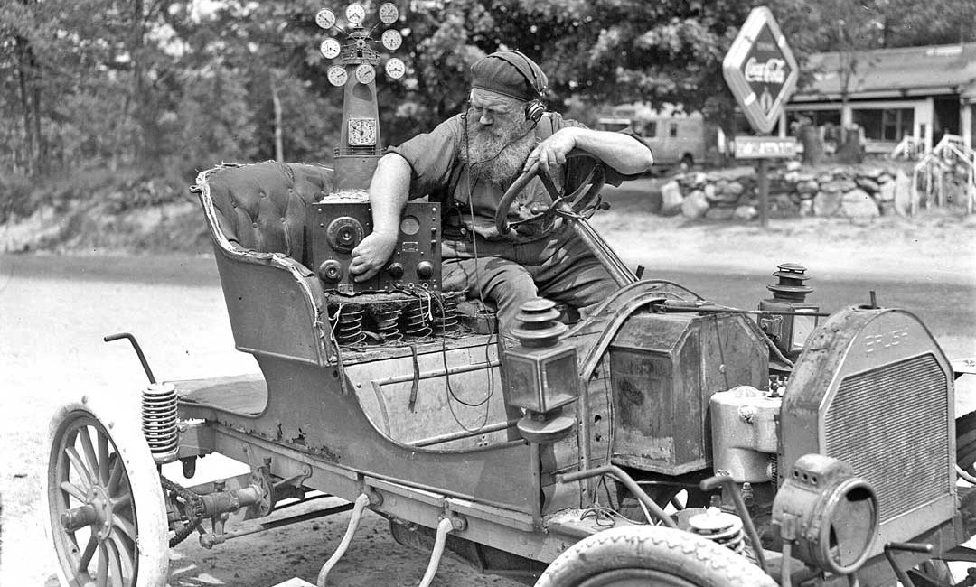 1910 Maine Hermit and his Brush car with radio - Auto, Retro, The photo, Interesting, Radio, Technics, Retro car