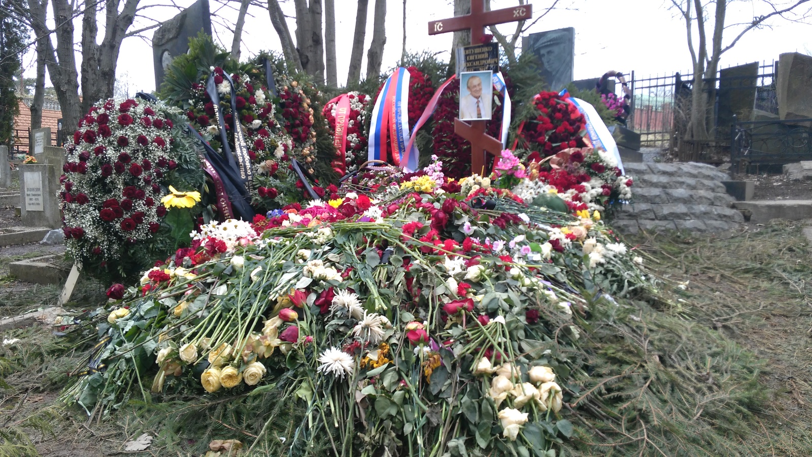 A small tour of the cemetery in Peredelkino. - My, Longpost, The photo, Excursion, Cemetery, Church