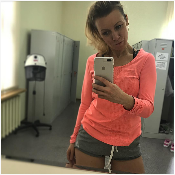 Zakharova showed a photo from the gym - Russia, Maria Zakharova, Politics