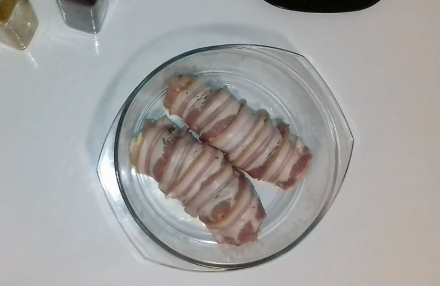 Tasty Universe Chicken breast baked in bacon - My, Youtube, Cooking, Recipe, Oven, Chicken fillet, Bacon, In the oven, Food, Longpost