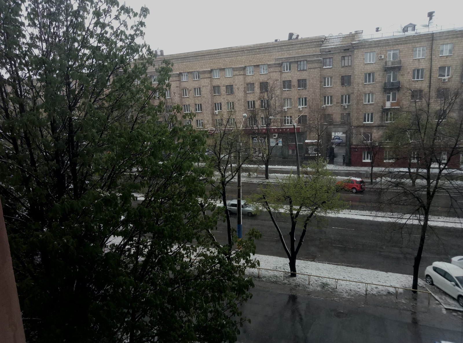 And on the street April 19 - Zaporizhzhia, April, Spring, Snow, Longpost