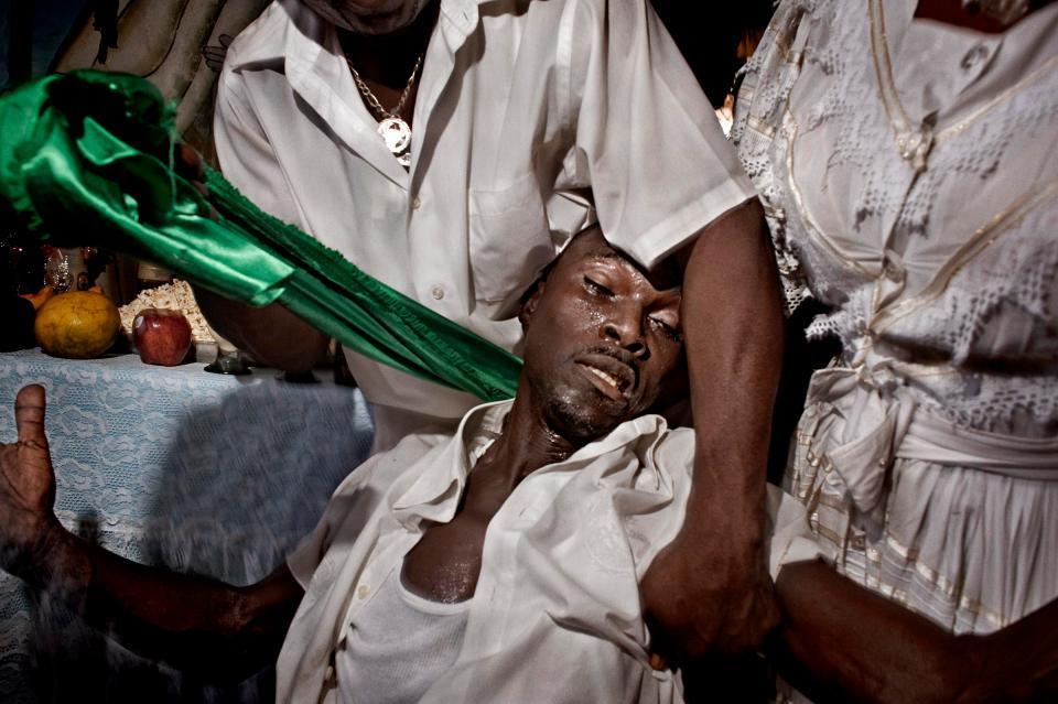 Dangerous life in Haiti, surrounded by poverty, banditry and voodoo - Longpost, Images, A life, Haiti, Voodoo People, 2003, Year, Under the cut more