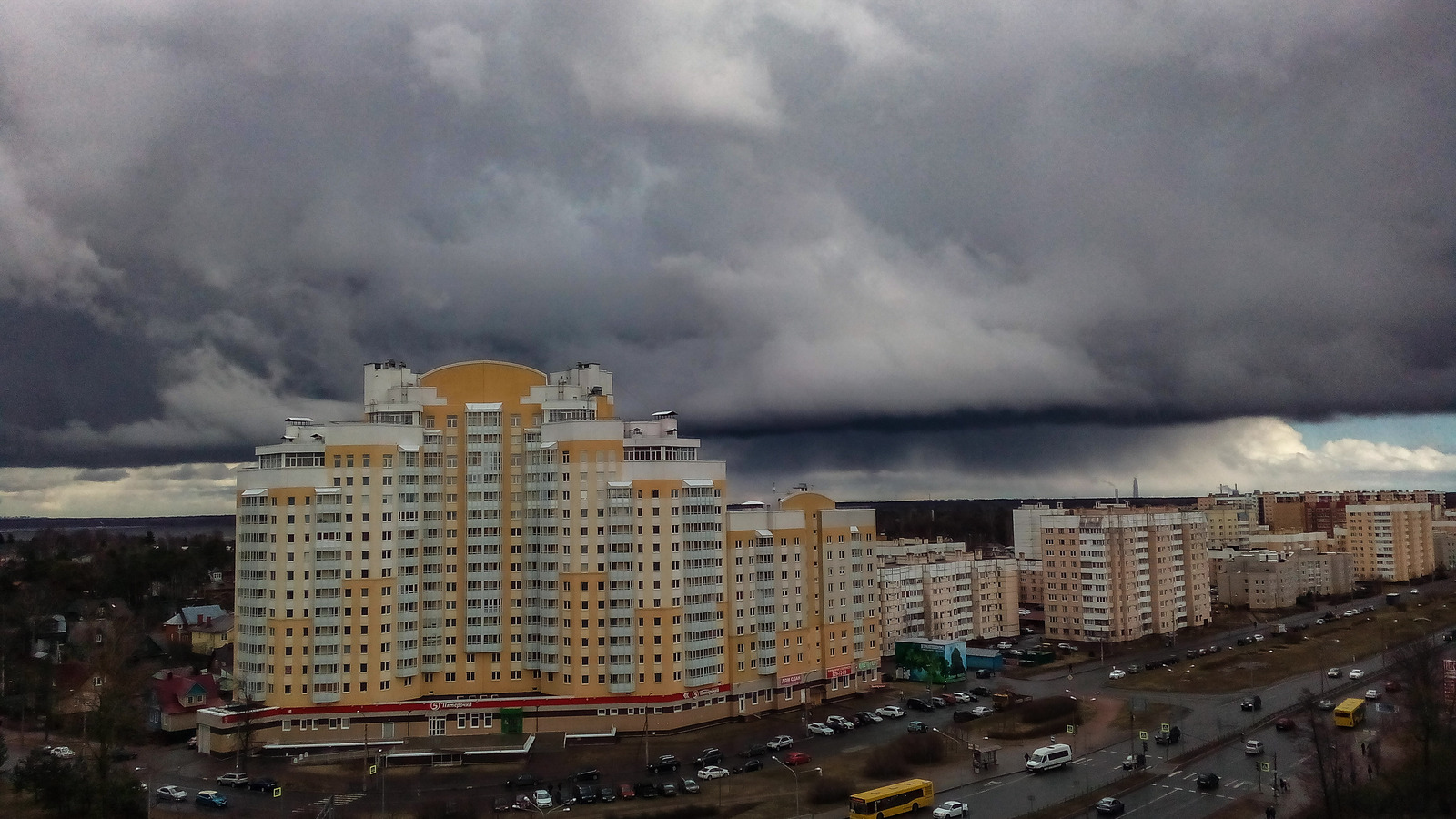 Небо в пригороде. | Пикабу