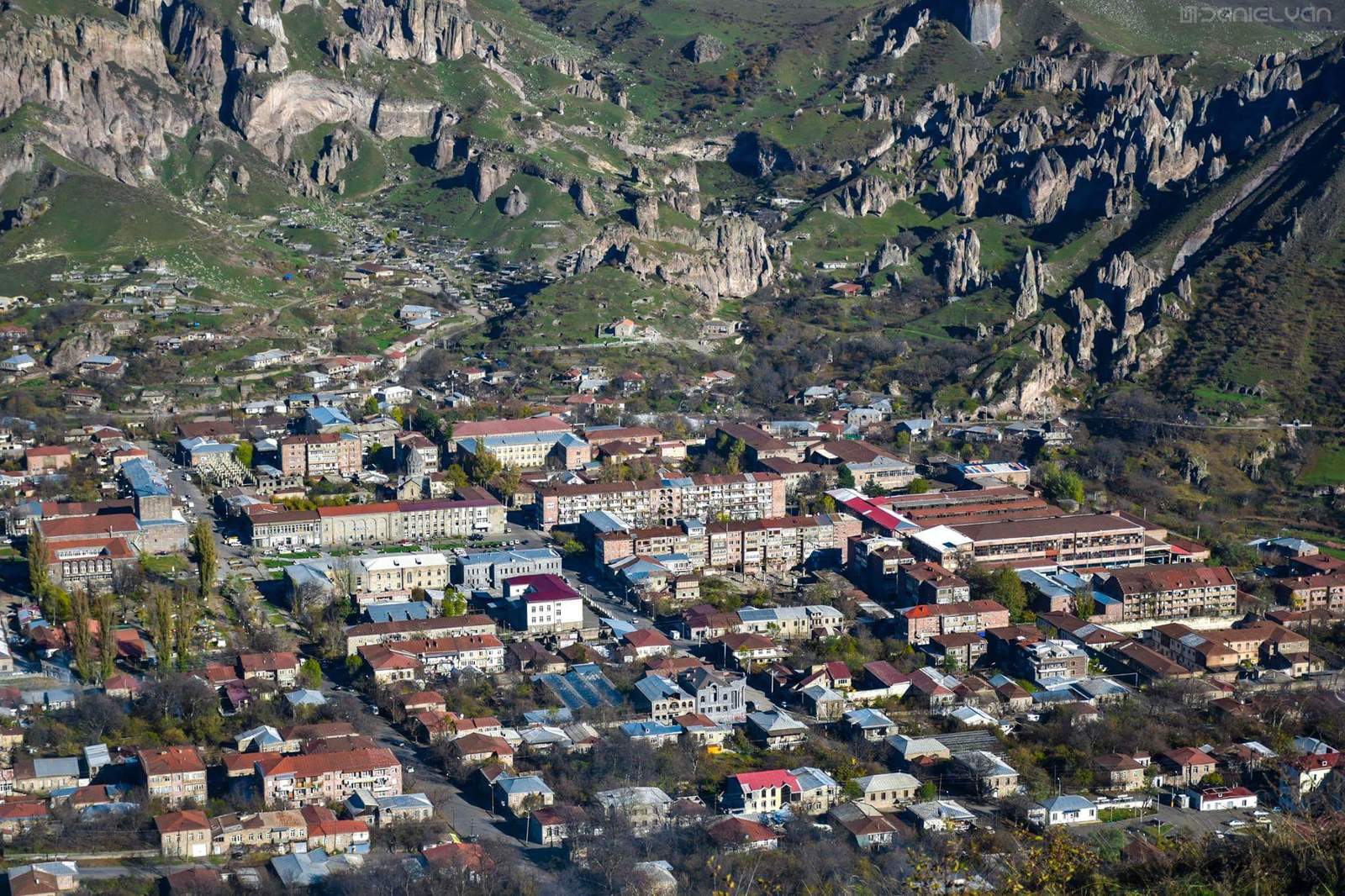 Город горис армения фото