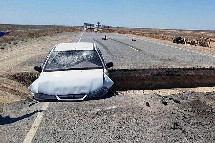 Kazakhstani tried to repeat the trick from the militants (but could not) - Kazakhstan, Trick, Fail, Road accident, Video