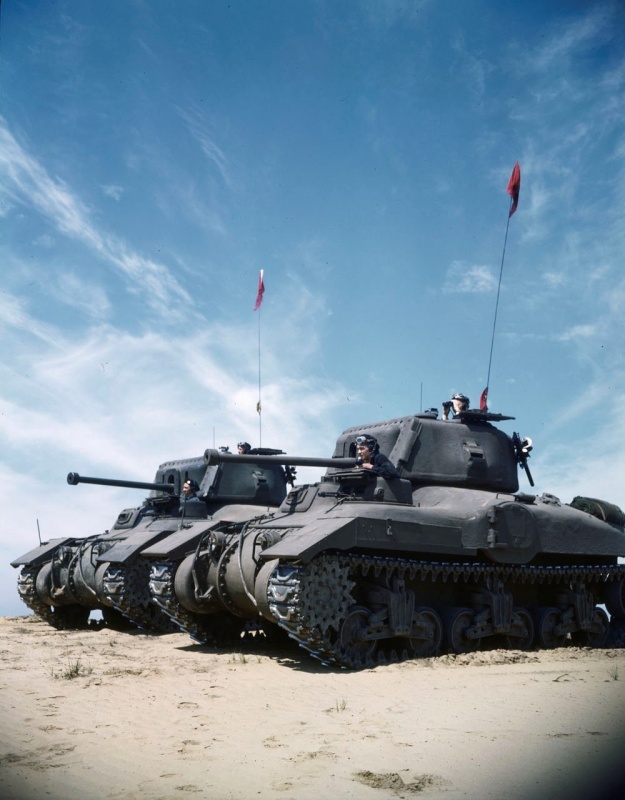 Two Canadian tanks Ram Mk.I at the training ground in the city of Borden - The photo, Tanks, The Second World War, Canada, Story, Interesting, Weapon, Technics