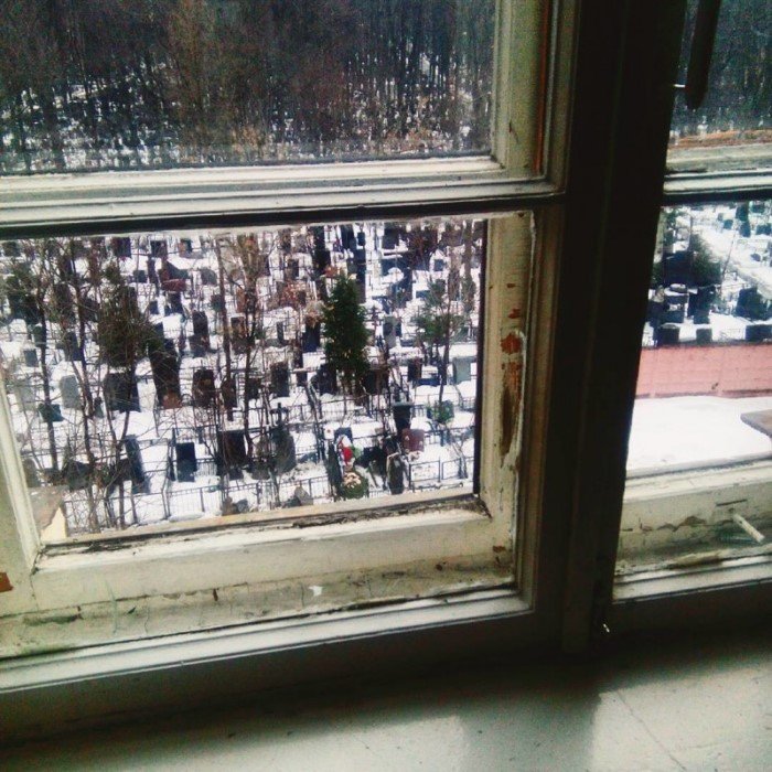 Quiet courtyard. - View from the window, Cemetery