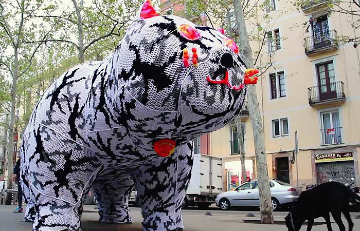 Statue of a cat in Barcelona - cat, Spain, Barcelona, Monument, Longpost, Barcelona city