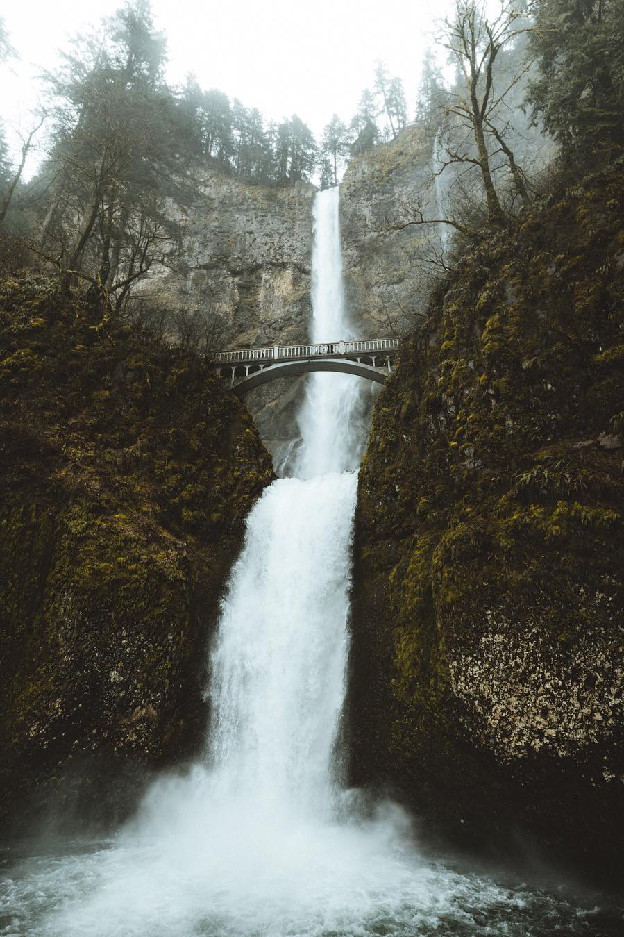 Water down the flying post. - The photo, Waterfall, The mountains, The rocks, Nature, Longpost