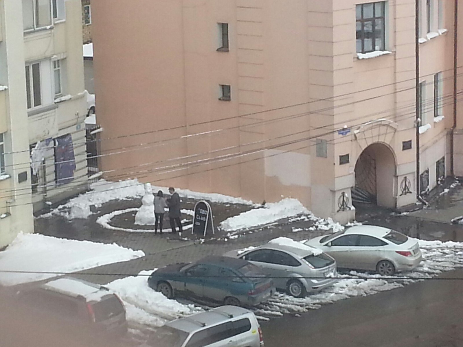 It snowed in Krasnoyarsk... - Snow, Men, snowman, Kindness, Milota, Joy, Female, Krasnoyarsk, Longpost, Women