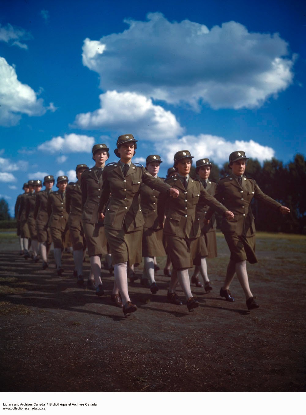 Canadian Women's Army Corps, World War II. - The Second World War, Girls, Army, A uniform, Canada, Retro, Longpost