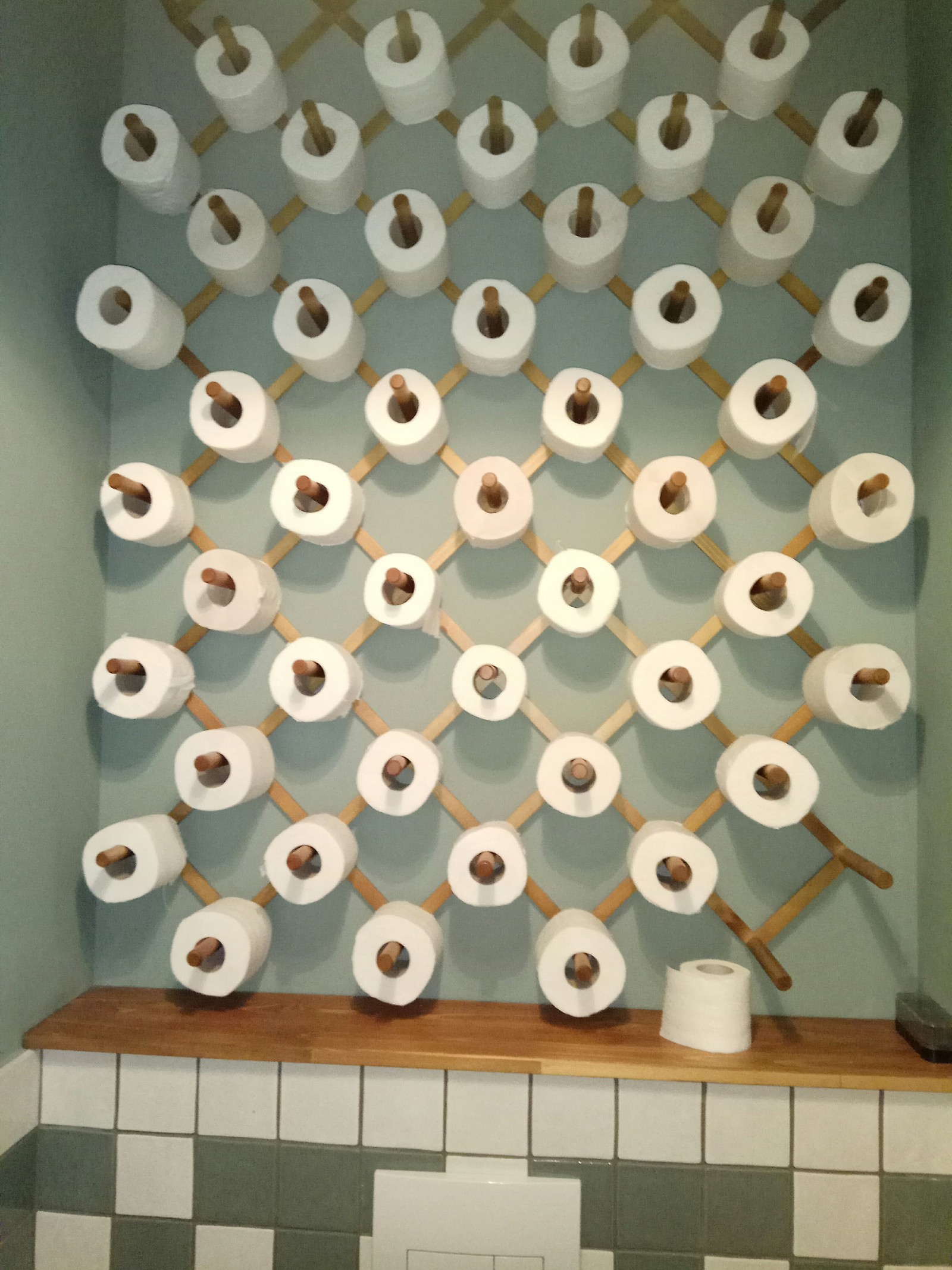 In one of the Georgian restaurants... - My, A restaurant, Toilet paper