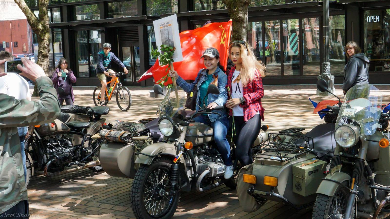 The Immortal Regiment marches through Seattle. - Immortal Regiment, USA, Seattle, 2017, Video, Longpost, May 9, May 9 - Victory Day