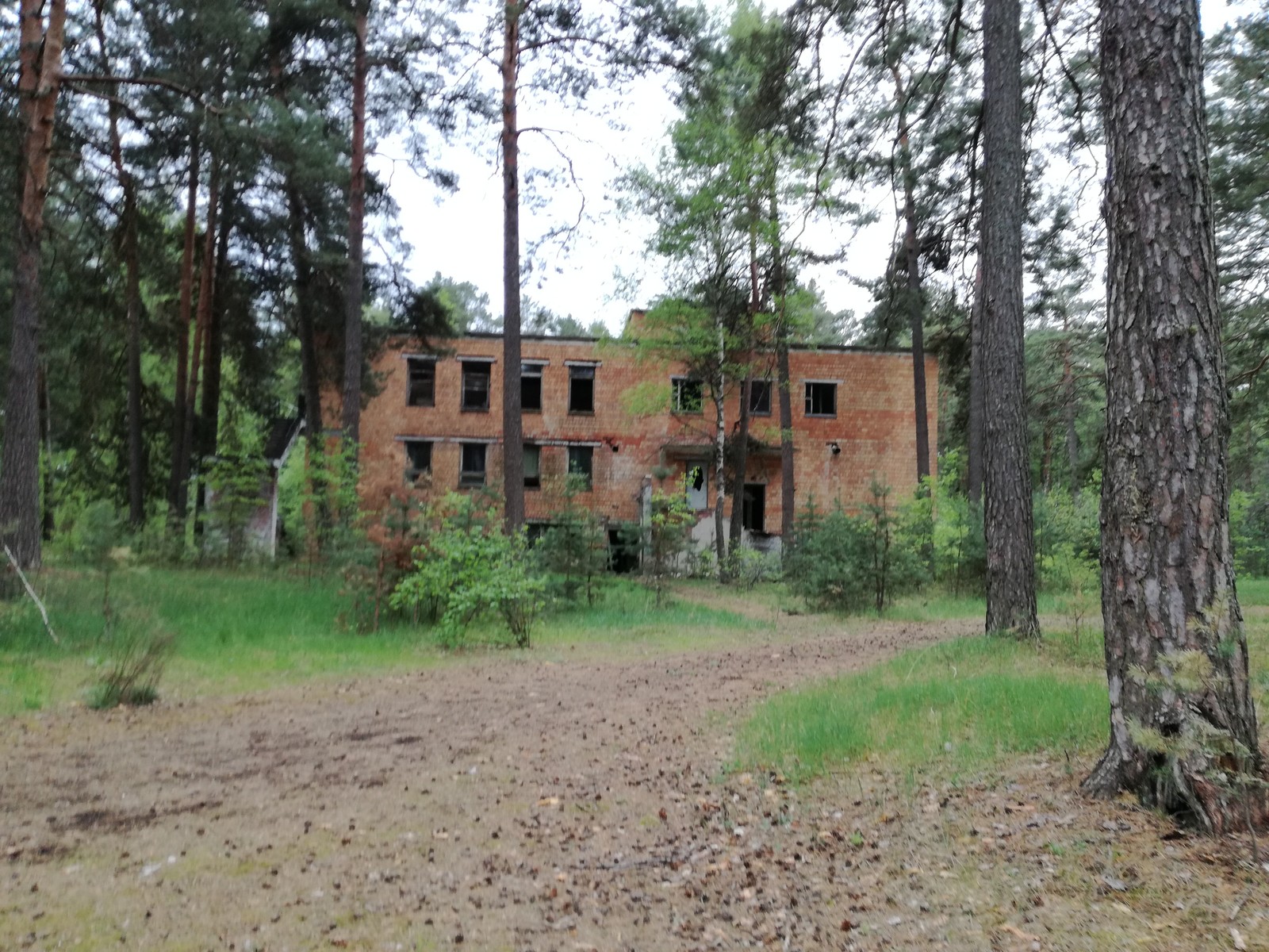 Abandoned sanatorium - My, Abandoned, Old buildings, Longpost