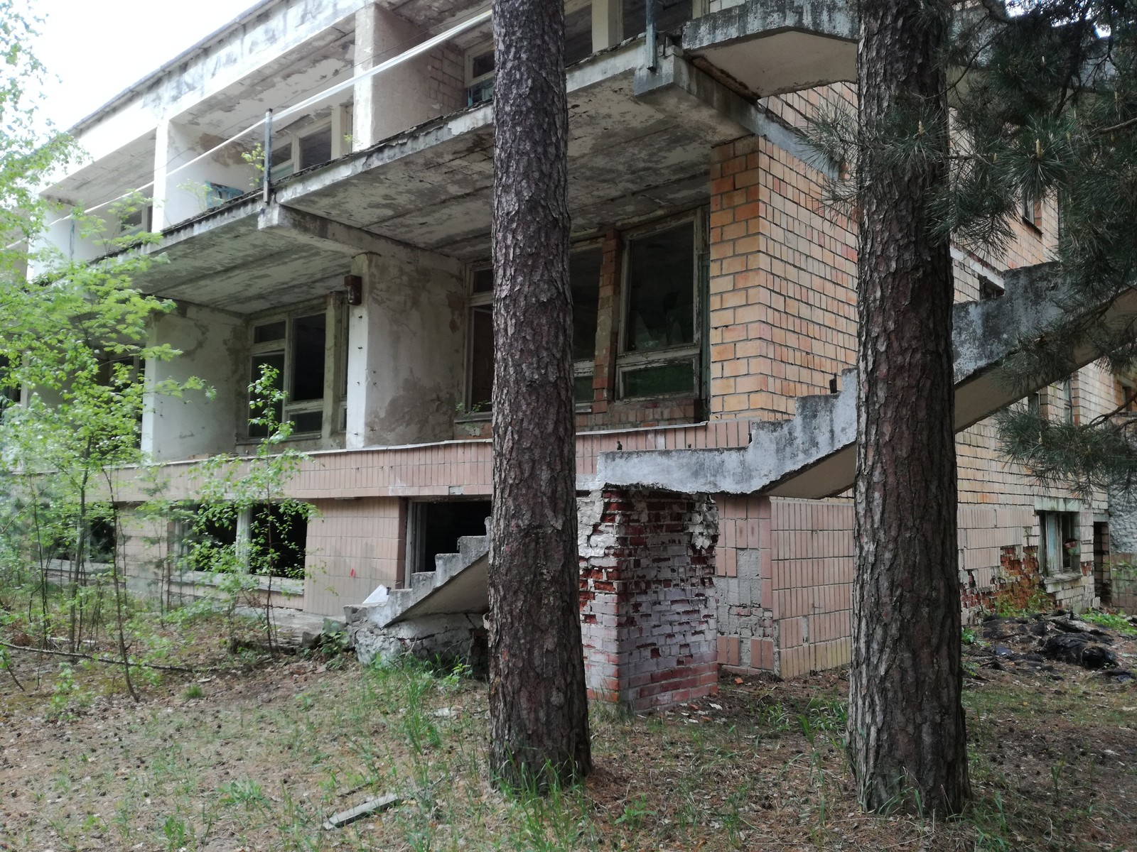 Abandoned sanatorium - My, Abandoned, Old buildings, Longpost