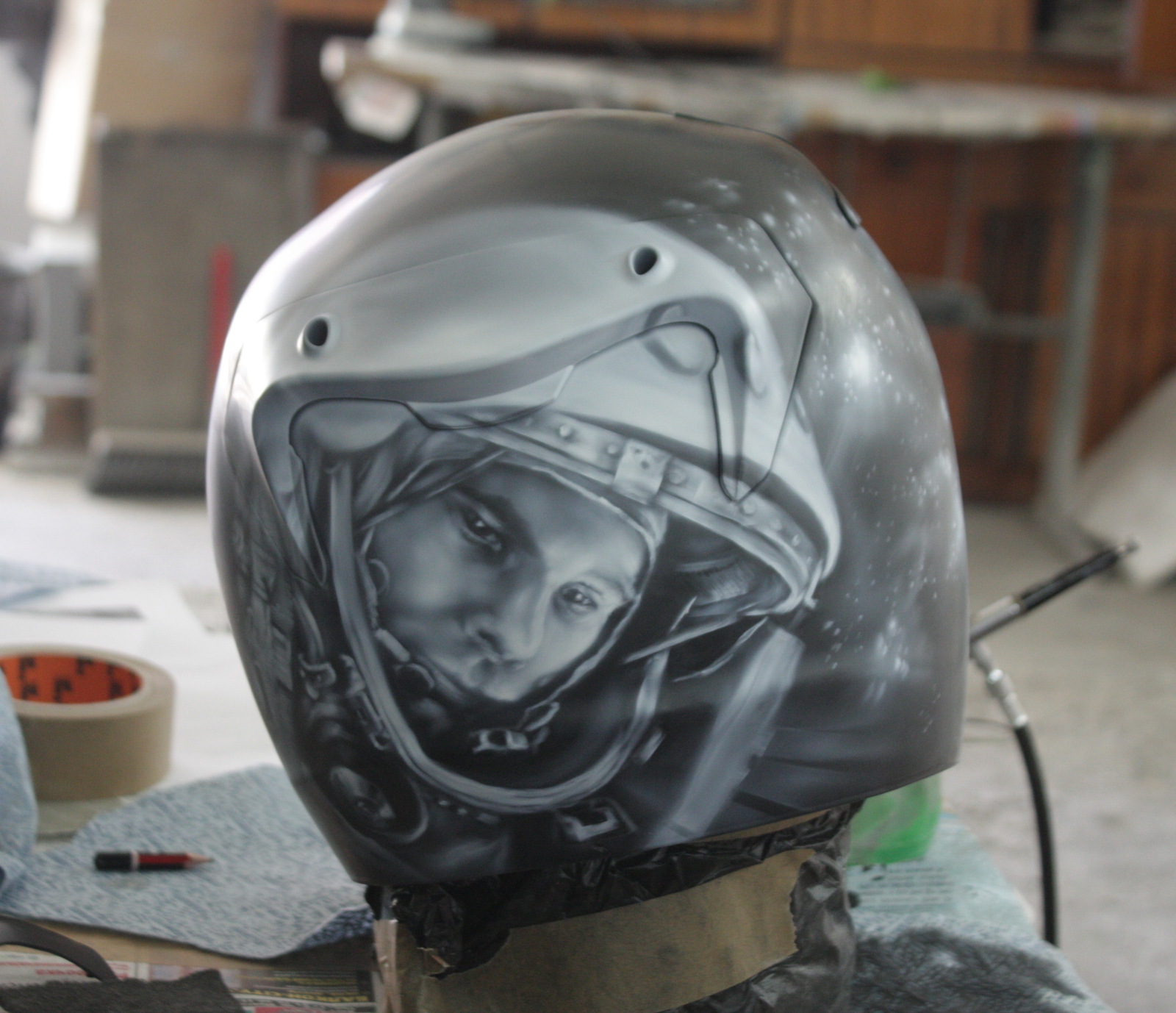 Airbrushing on HJC motorcycle helmet. - My, Airbrushing, Airbrushing on the helmet, Yuri Gagarin, Airbrushing72, Tyumen, Tyumenaero, Tyumenaero, Longpost