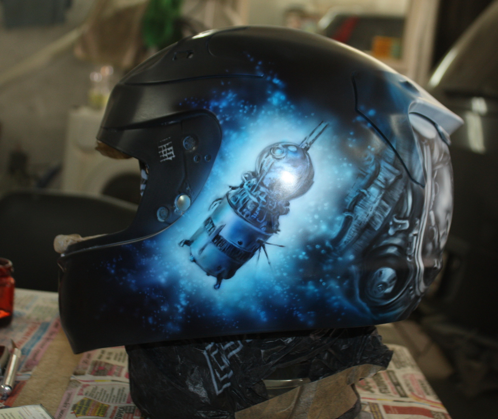 Airbrushing on HJC motorcycle helmet. - My, Airbrushing, Airbrushing on the helmet, Yuri Gagarin, Airbrushing72, Tyumen, Tyumenaero, Tyumenaero, Longpost