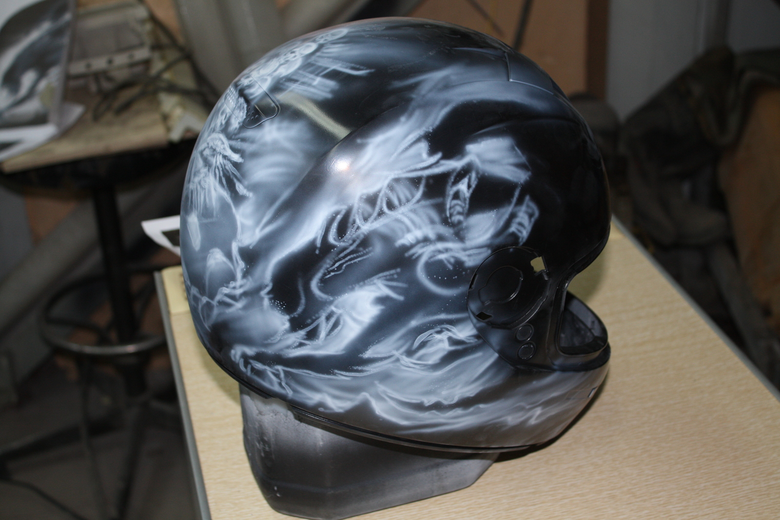 Airbrushing. Another theme of Alien vs. Predator. - My, Airbrushing, Airbrushing on the helmet, Christopher Nolan, Tyumen, Airbrushing72, Tyumenaero, Tyumenaero, Longpost