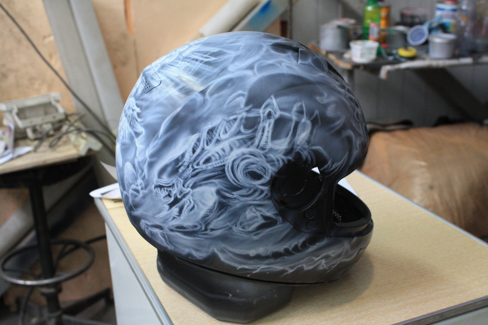 Airbrushing. Another theme of Alien vs. Predator. - My, Airbrushing, Airbrushing on the helmet, Christopher Nolan, Tyumen, Airbrushing72, Tyumenaero, Tyumenaero, Longpost