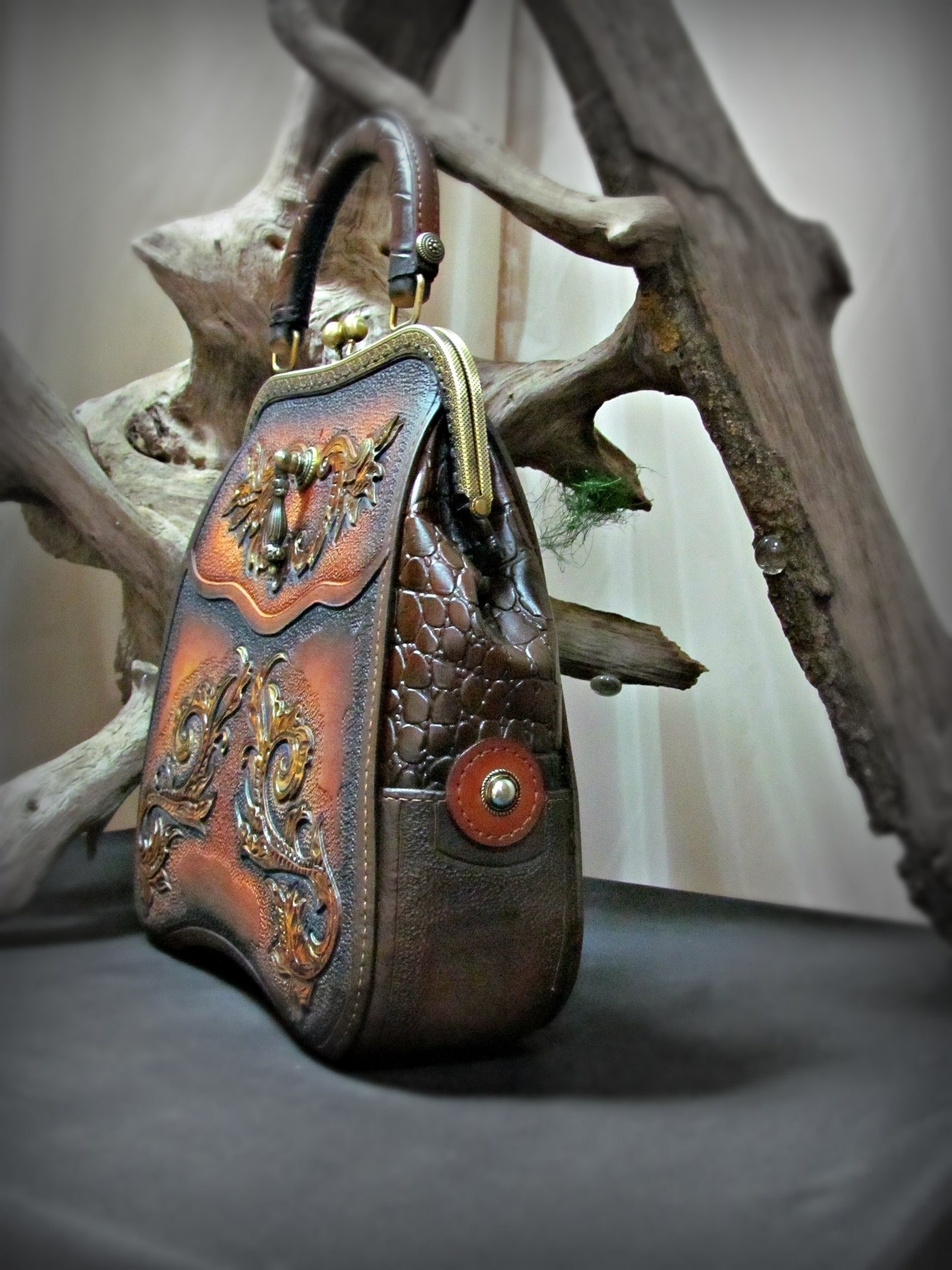 Bag in Empire style. hand embossing and painting. - My, , Leather products, , Needlework with process, Video, Longpost