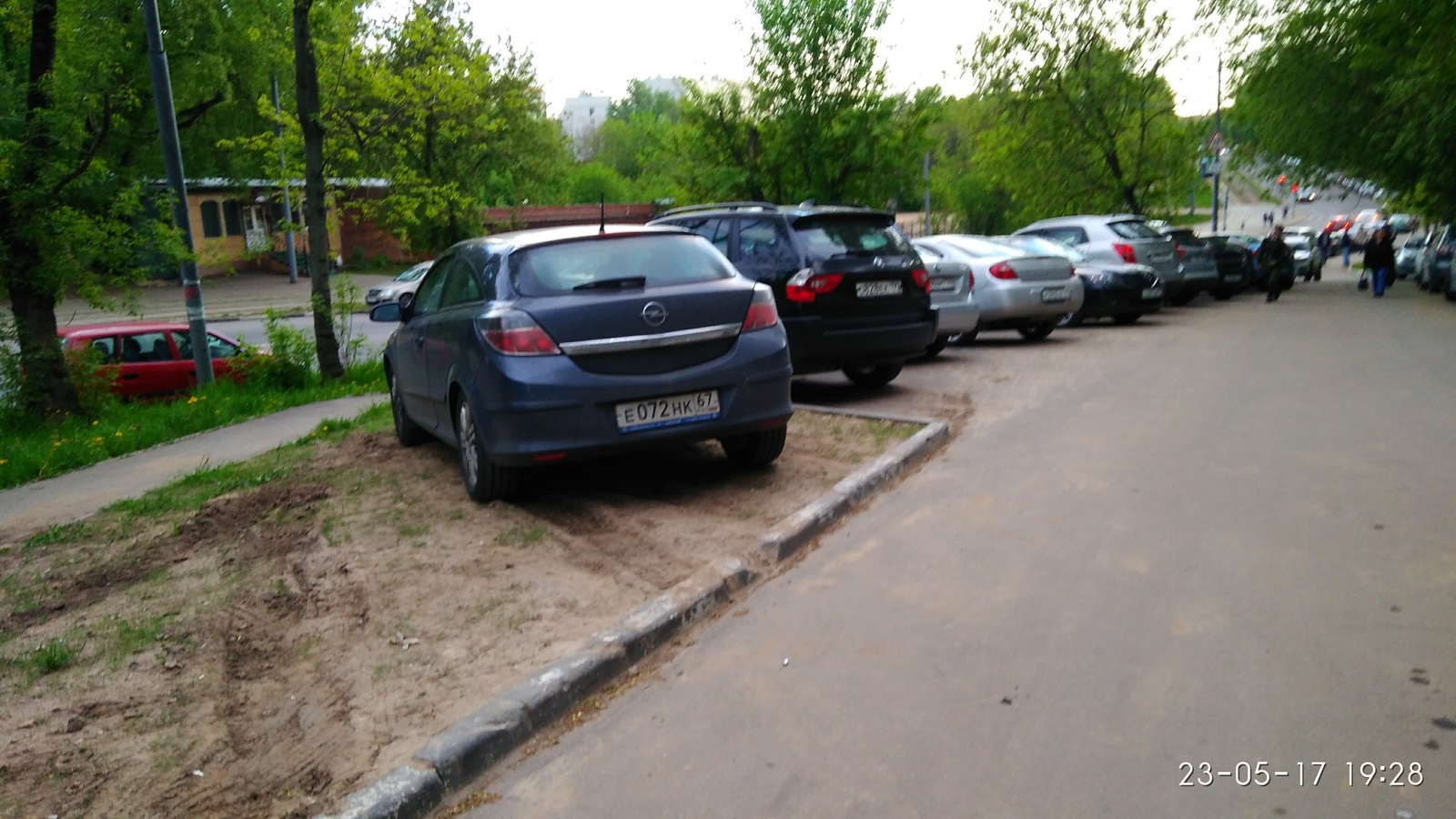 I park as I can or as I want! - My, Parking, Неправильная парковка, , Uninvited guests