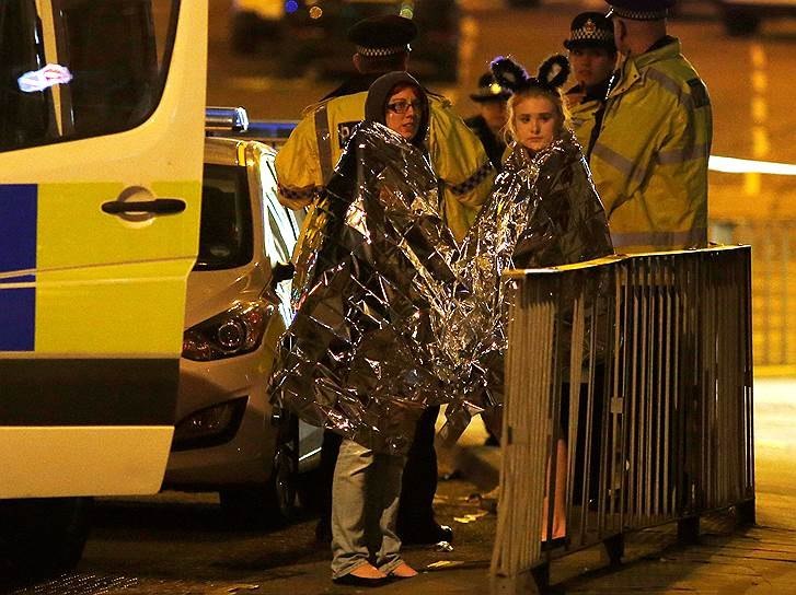 Explosion at Ariana Grande concert - Explosion, Concert, Terrorist attack, Ariana Grande, Video, Longpost