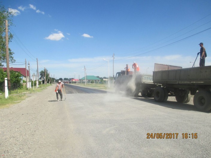 The girl stuck to poor-quality asphalt in the Almaty region - Kazakhstan, Almaty Oblast, Fools and roads, Video, Longpost