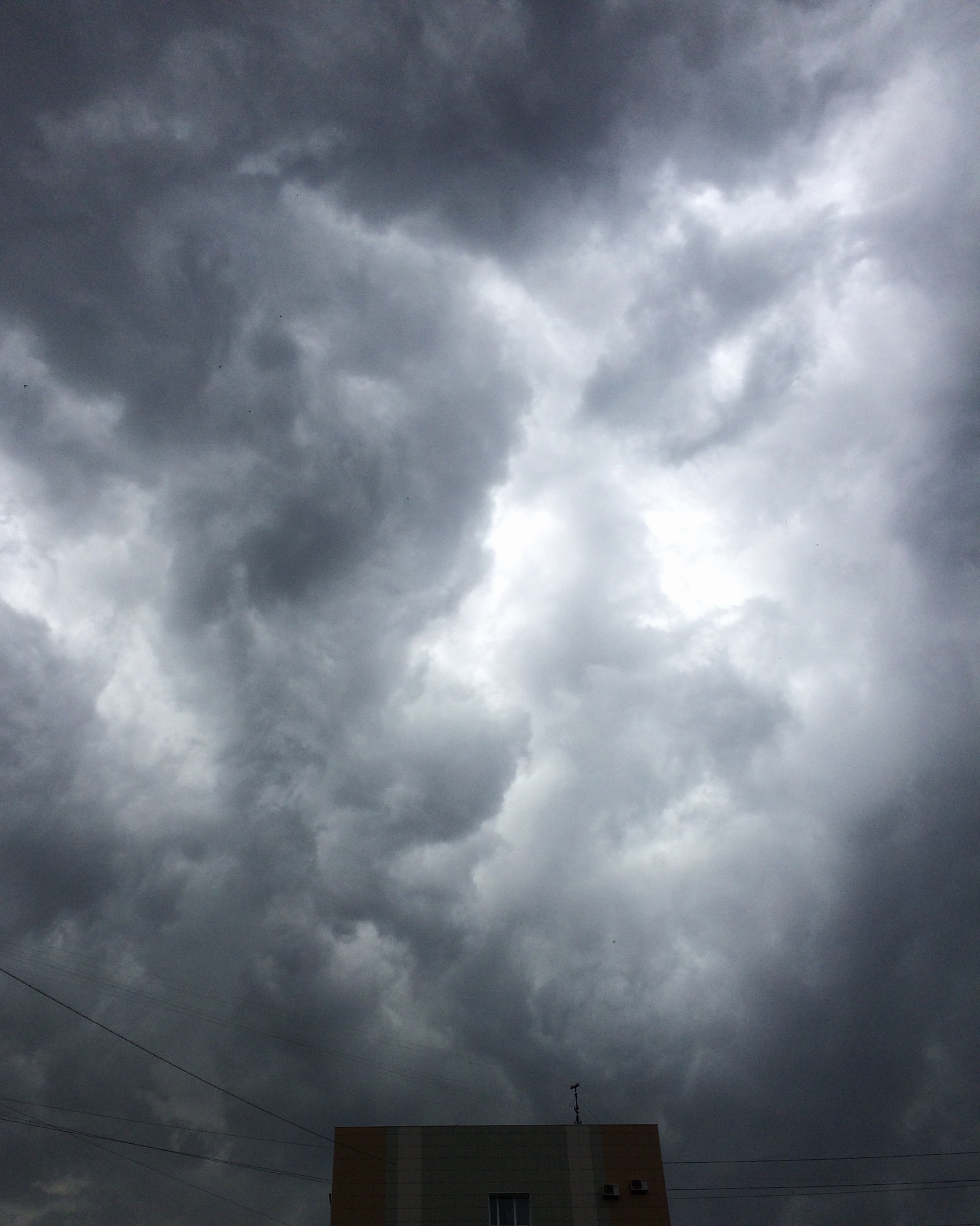 portal and cat - My, Clouds, The photo, Thunderstorm, My, cat