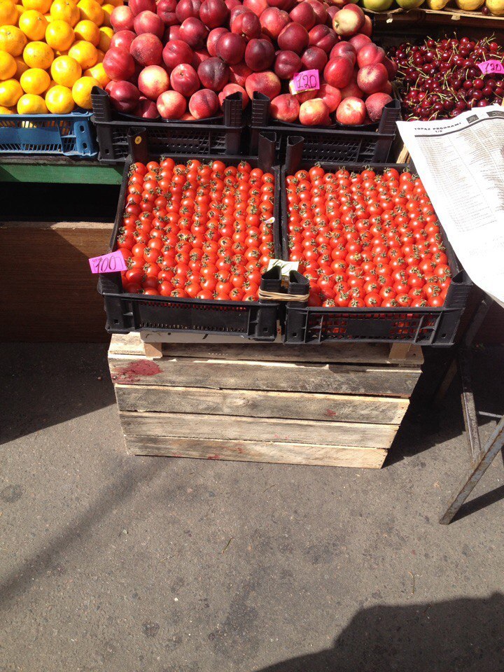 When you're a perfectionist at heart - My, Saint Petersburg, Market, Cherry tomatoes