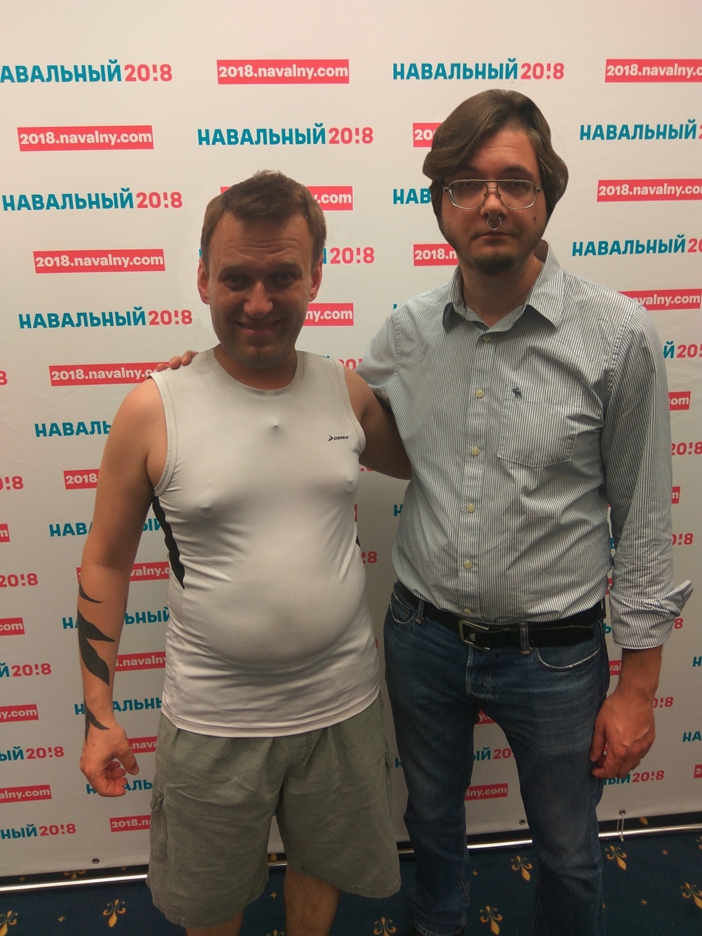 навальный на пляже