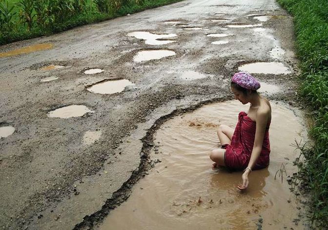 Found a way to deal with bad roads! - Road repair, Strike, Solidarity